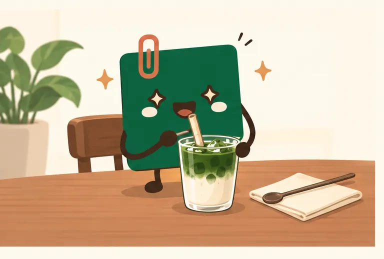 Mascot Daily Log Coffee thử lớp matcha đậm trước khi khuấy Matcha Macchiato